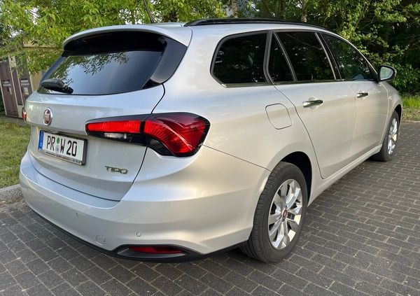 Fiat Tipo cena 48900 przebieg: 70021, rok produkcji 2019 z Murowana Goślina małe 631